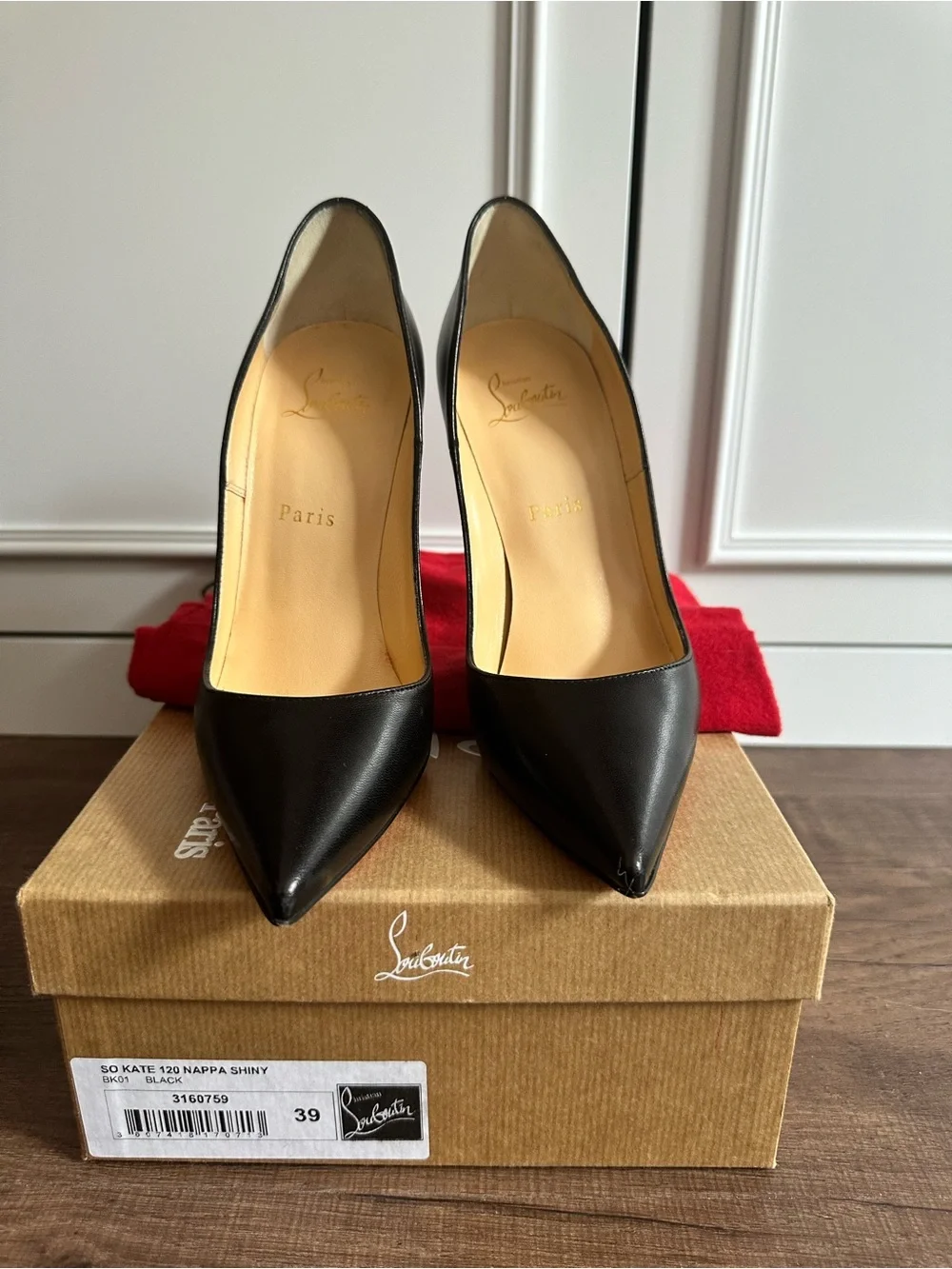 Christian Louboutin So Kate 120 Black Nappa Pointed Toe Pumps EU 39 Worn Once